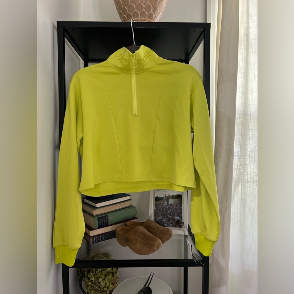 Roam Loud women’s athletic quarter zip jacket